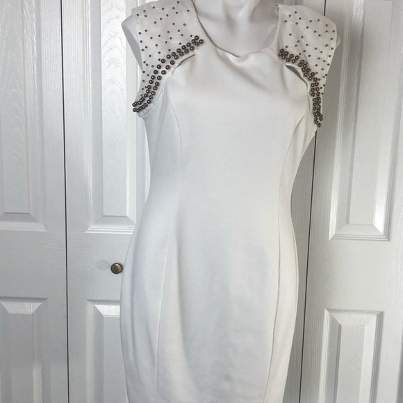 Ruby Rox Cream Colored Lined Sleeveless Dress with Gold Beads. Size 13 - Picture 9 of 12